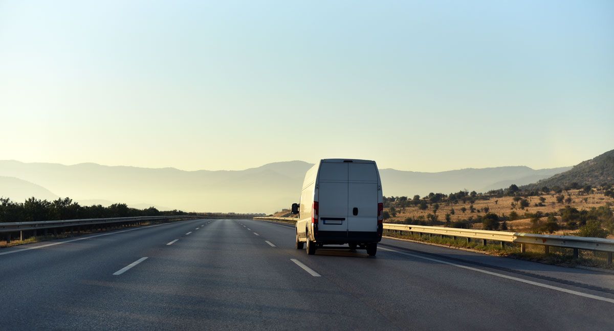 Transporter auf der Autobahn